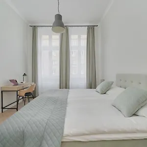https://apt-pisudskiego-stylish-by-renters.hotelswroclaw.com